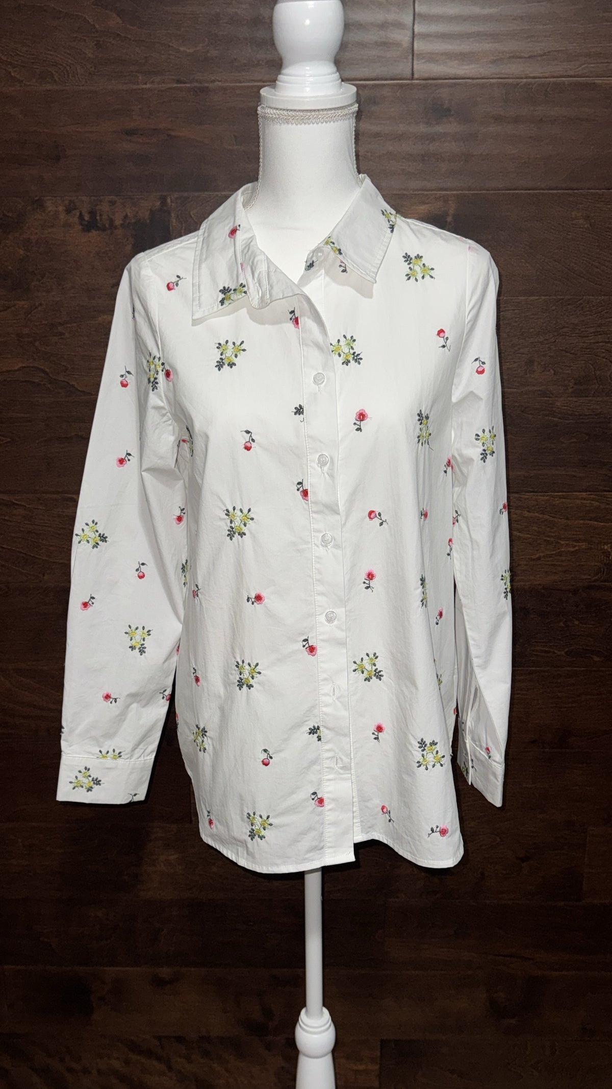Flower Embroidered Long Sleeve Blouse
