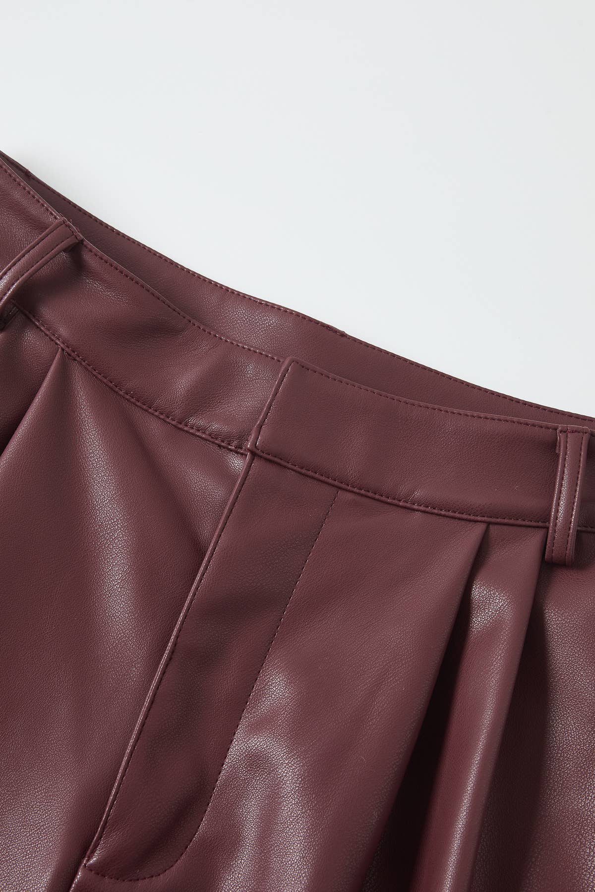 Monique Pu Pleated Pants: Burgundy